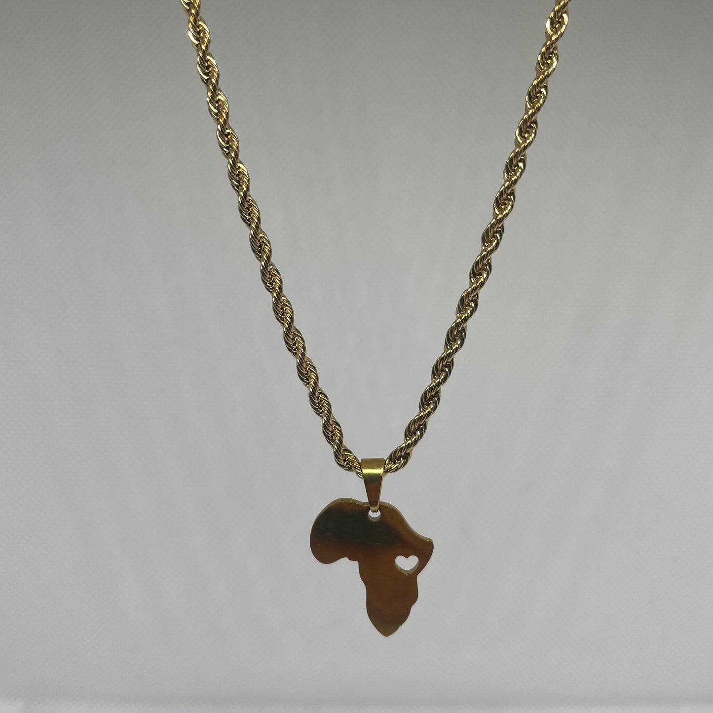 Africa Love Necklace Gold