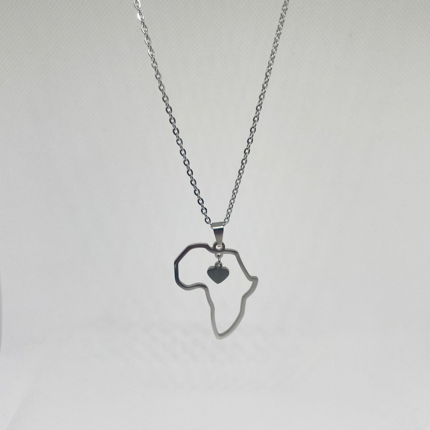 Africa Heart Necklace Gold